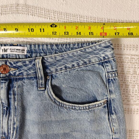 YMI Women’s Relaxed Wide Leg Light Wash Jeans Size 9/29 - Picture 3 of 8